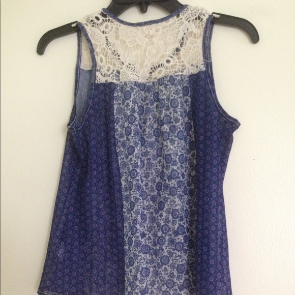 Sleeveless Size Youth XL Flower Patterned Blouse - Picture 2 of 6